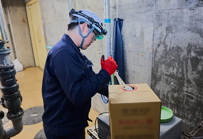 消毒用の水処理薬品の供給